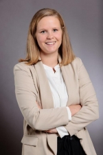 Julie HUYNEN